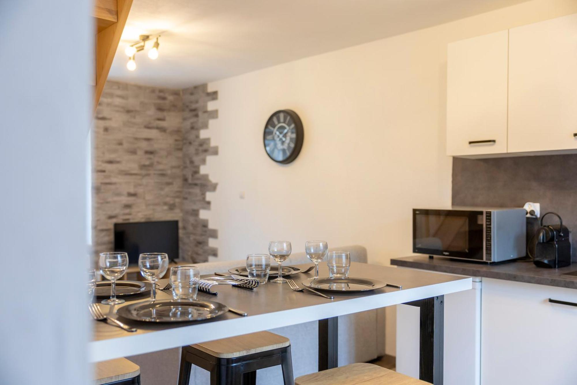 T2 Contemporain Idealement Situe Briancon  Exterior photo